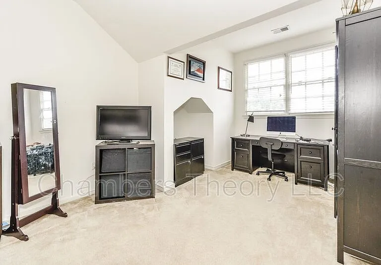 705 Massey Ln #B — Photo 25