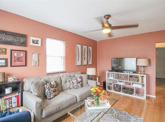 3rd image of 1807 Primrose Ave