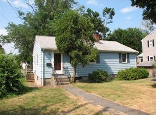 4 Henry St, Arlington, MA 02474