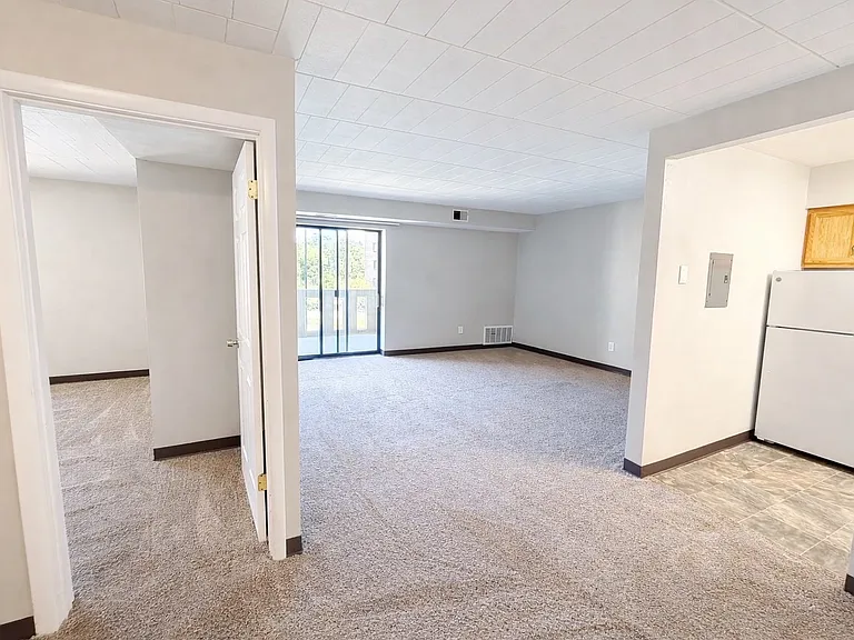 Living Room 1B/1B