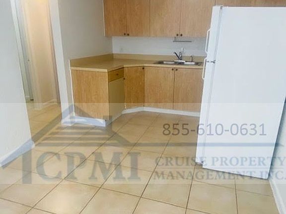 2nd image of 714 Latona Ave APT 8