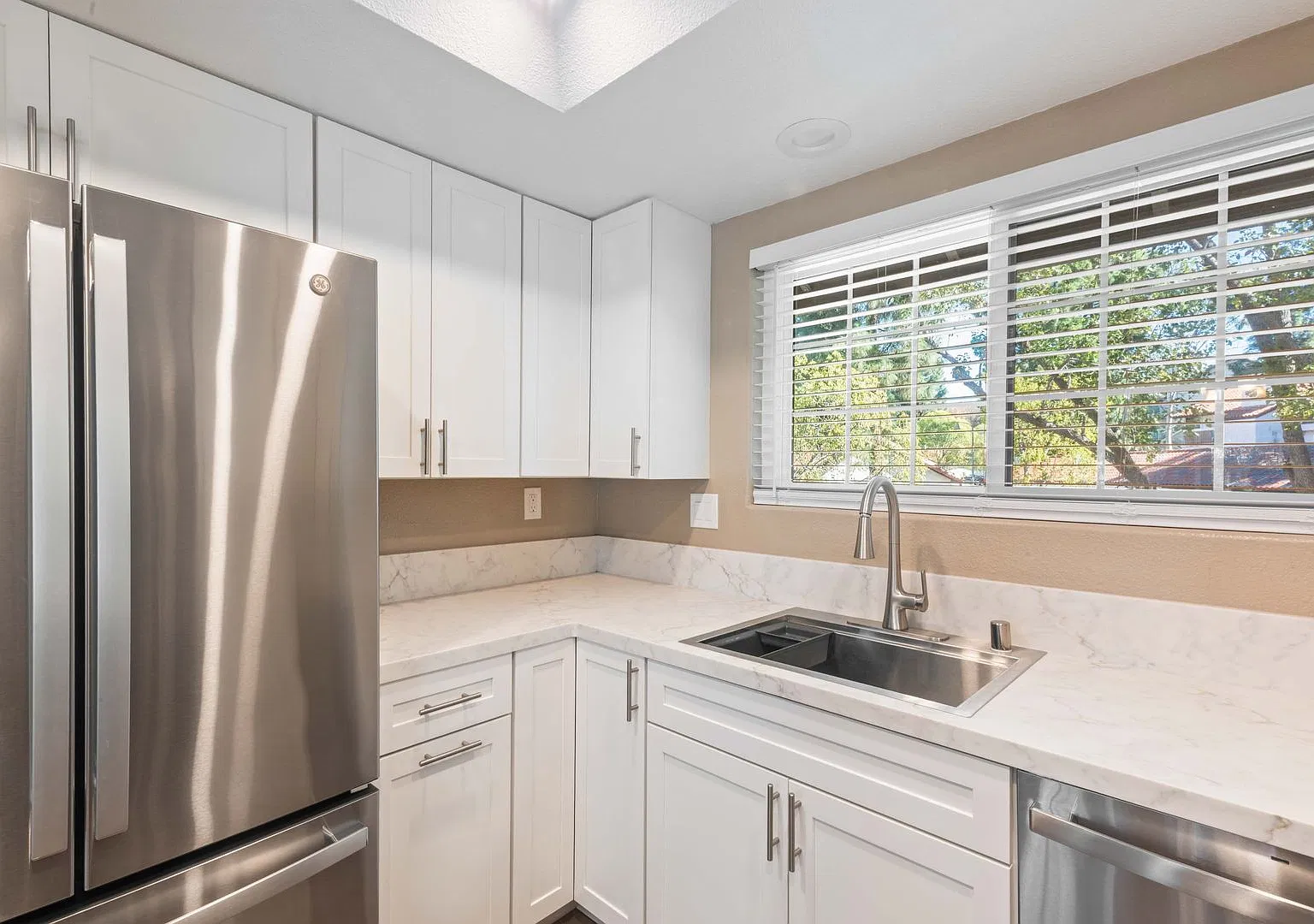 Updated 3-Bedroom Rancho Bernardo Condo with Vaulted Ceilings, Private Balcony & 2-Car Garage — Photo 4