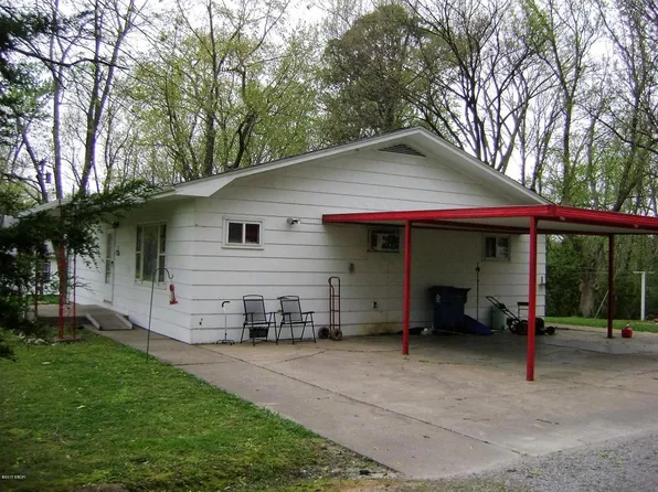 50 Crowell Ln, Anna, IL 62906