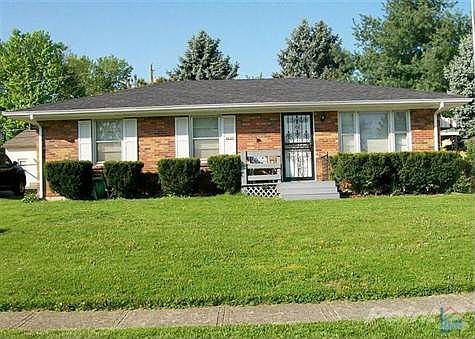 PRICE REDUCED! Immaculate All Brick RANCH! Roof shingles replaced in 2008 / hot water heater replaced in 2010 / NEW hardwood laminate flooring throughout / New neutral paint throughout. Relax on the patio in the peaceful, fenced backyard with mature trees. Centrally located.  Great starter home!!