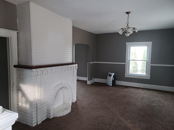 4th image of 214 Diamond St