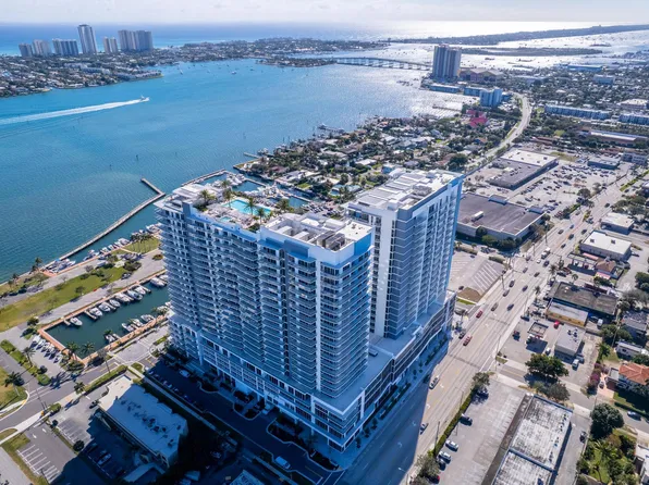 220 Lake Shore Drive #817, Lake Park, FL 33403