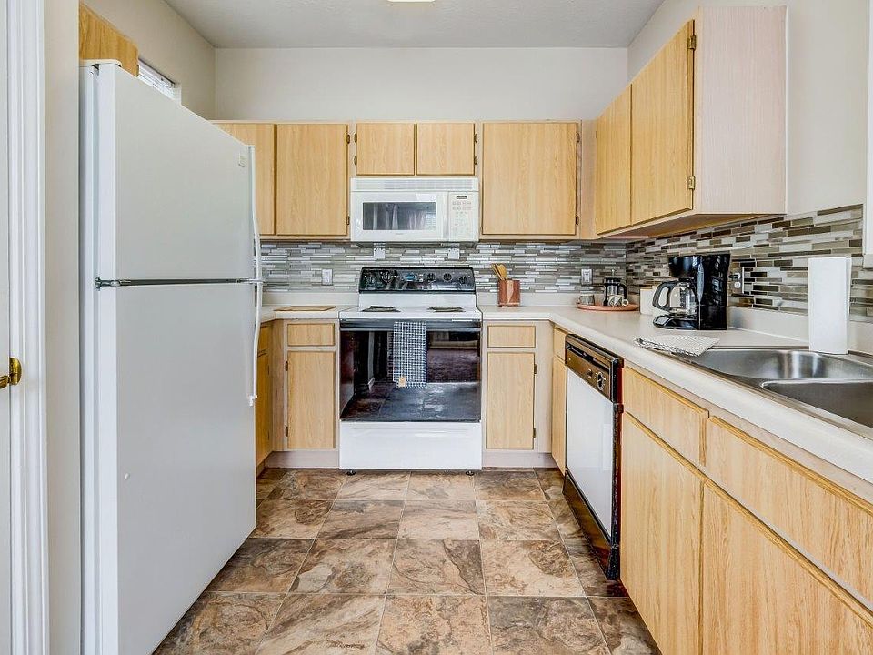 1st image of 100 Lincoln Highlands Dr #1112