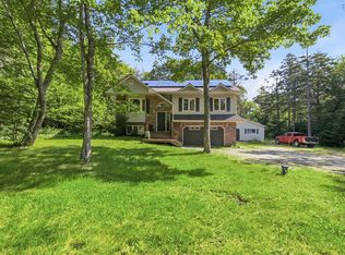 45 Rockcliffe Cres, Hammonds Plains, NS B3Z 1J8