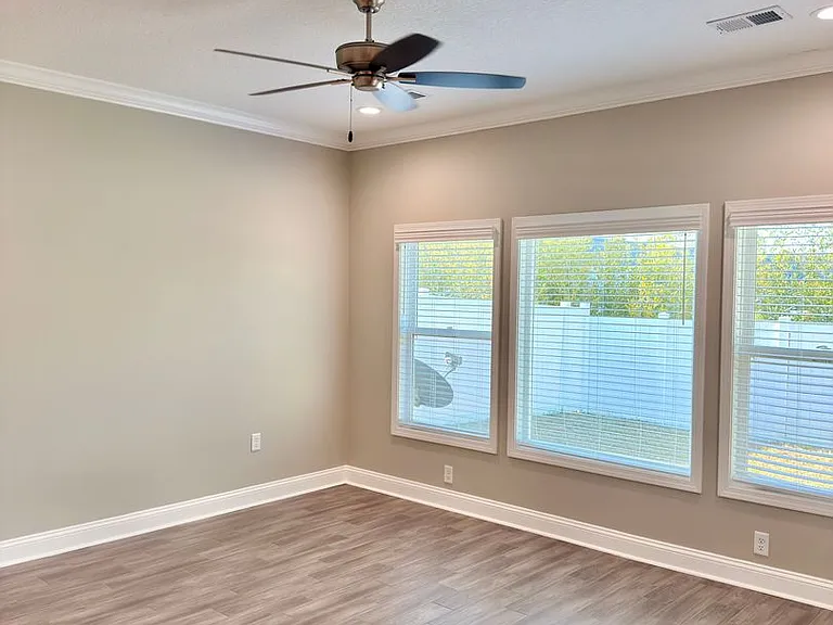 142 The Villas Way — Photo 17