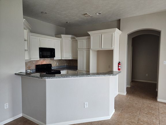 4th image of 811 Lawson Rd APT 3