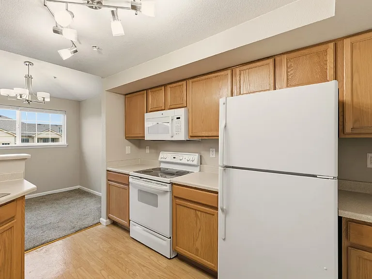5726 N Genoa Way #301 — Photo 10