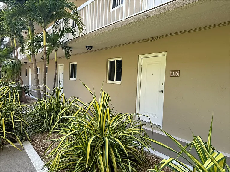 7703 Camino Real #A-106 — Photo 31