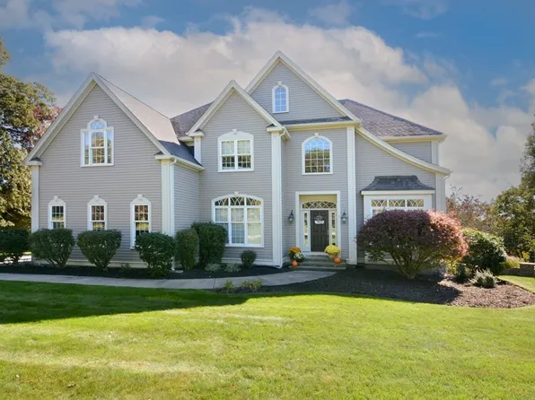 11 Cortland Way, Grafton, MA 01519