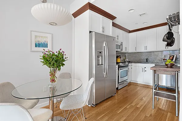 Sold by Compass | media 2