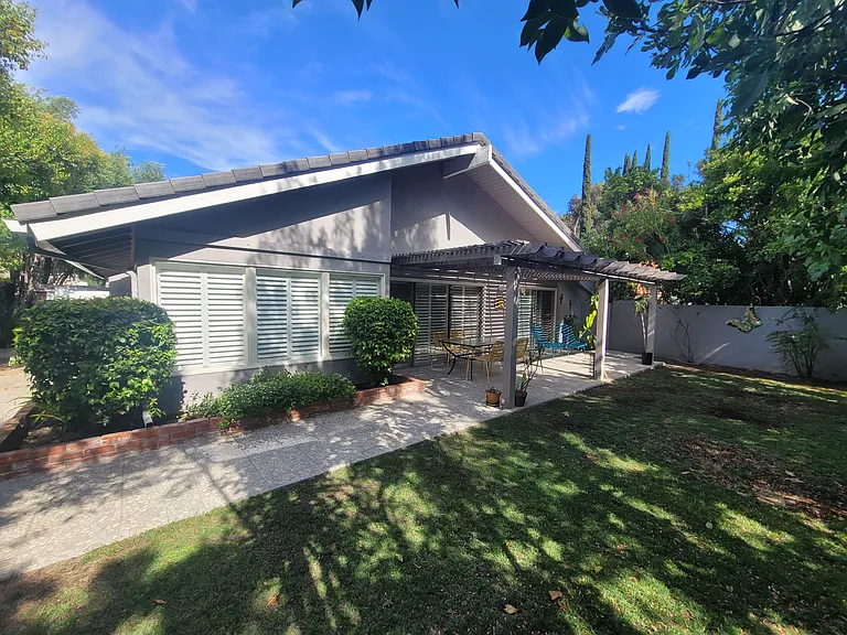1081 Triunfo Canyon Rd — Photo 23