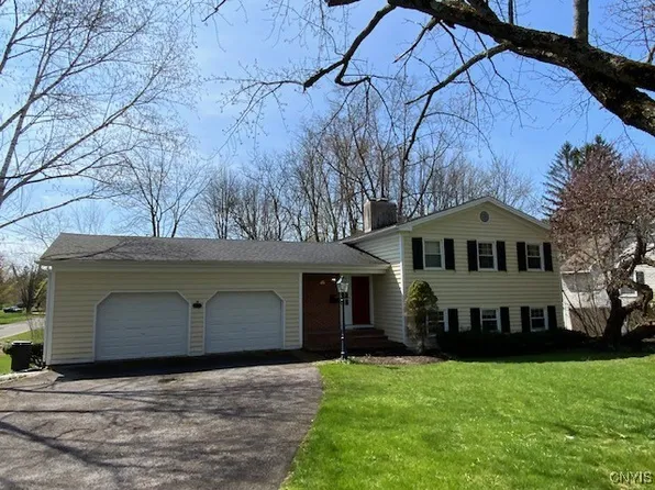 52 Onondaga St, Skaneateles, NY 13152