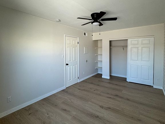 2nd image of 14 W Sunnyslope Ln APT 2