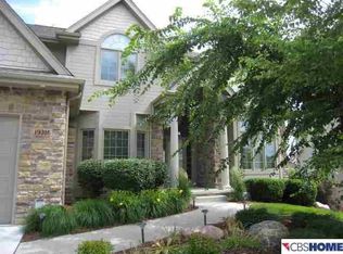 19316 Williams St, Omaha, NE 68130