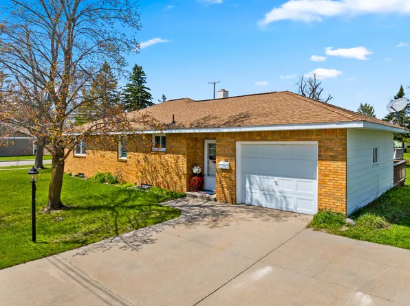 623 S Court Ave, Gaylord, MI 49735