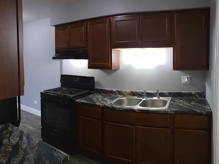 10210 Ridgeland Ave #C5 — Photo 4