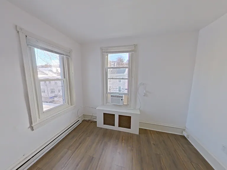 3922 Terrace St #3 — Photo 3