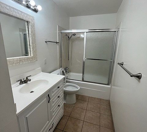 4th image of 2031 Ascot Dr APT 4