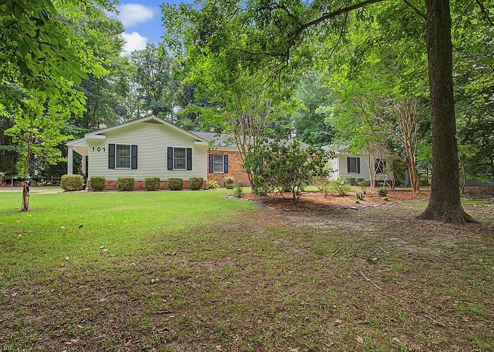 1st image of 101 Greenwood Dr