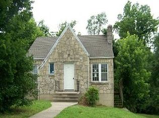 1126 E Elm St, Jefferson City, MO 65101
