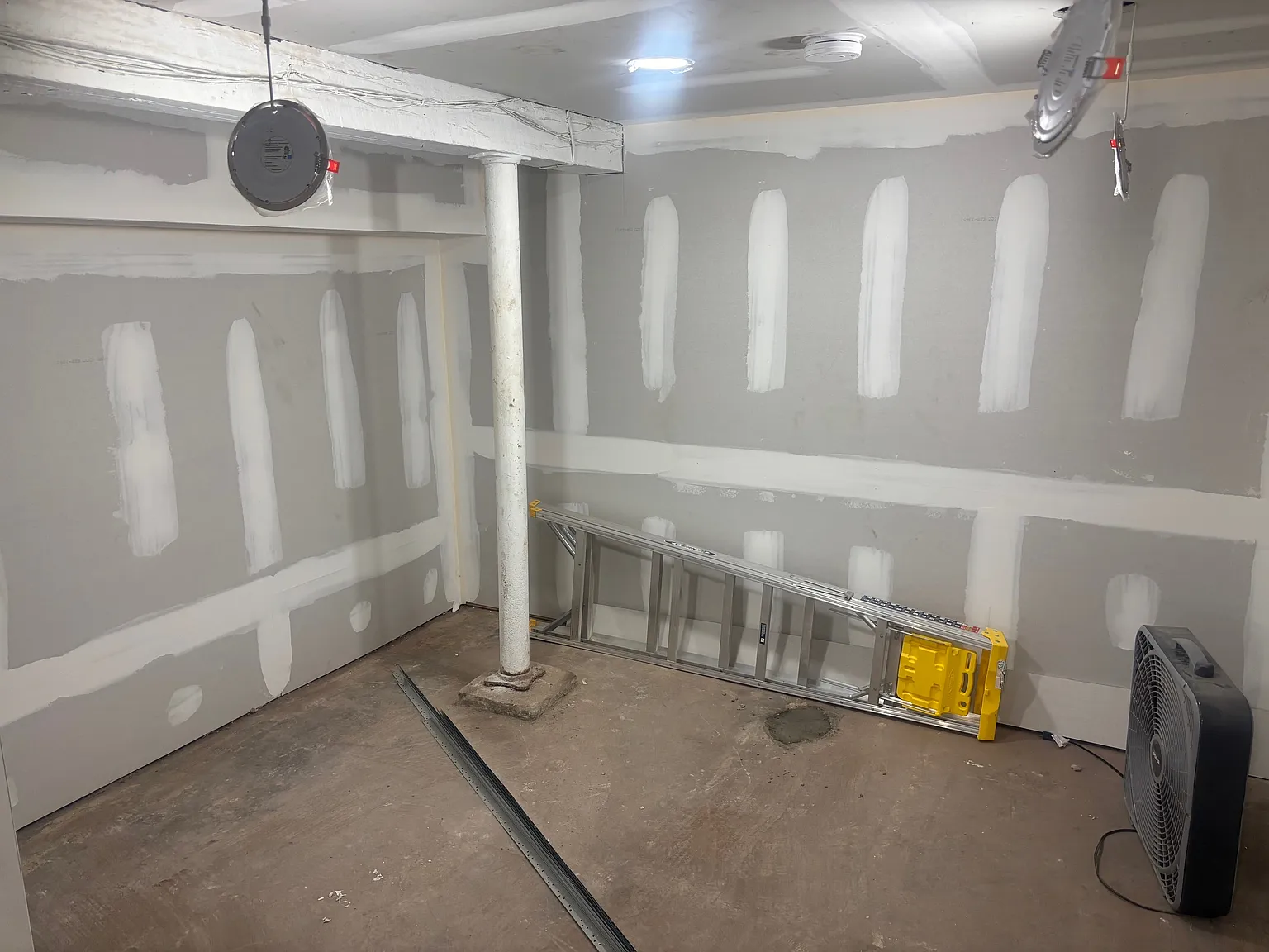 Studio, $1,500 — Photo 4