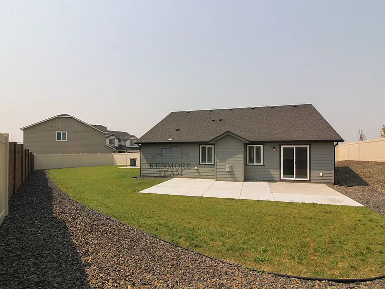 2631 Young Ct — Photo 24