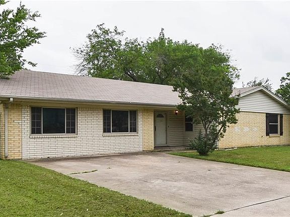 2nd image of 1906 Kangaroo Ave