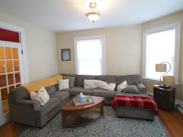 155 Vinton St #2F, Providence, RI 02909