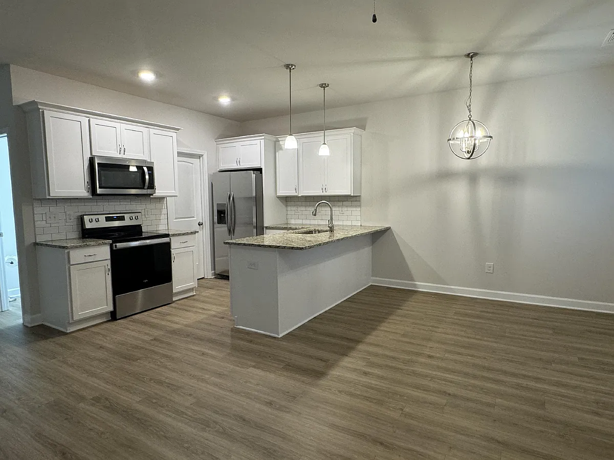 Building Photo - 6328 Pine Station Dr