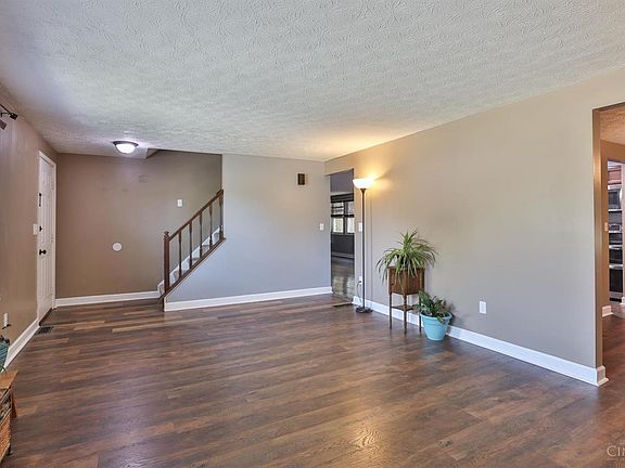 5th image of 4995 Riverwatch Dr