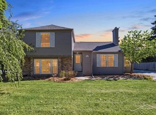 2906 Braley Ct, Midland, MI 48640