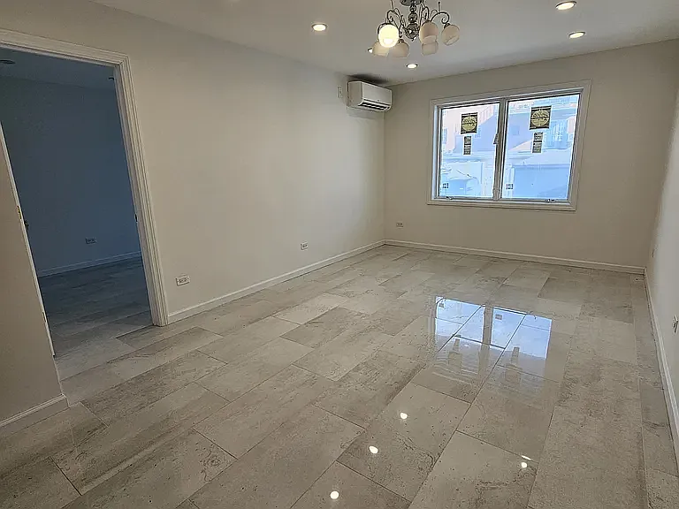 2725 E 21st St #3 — Photo 11