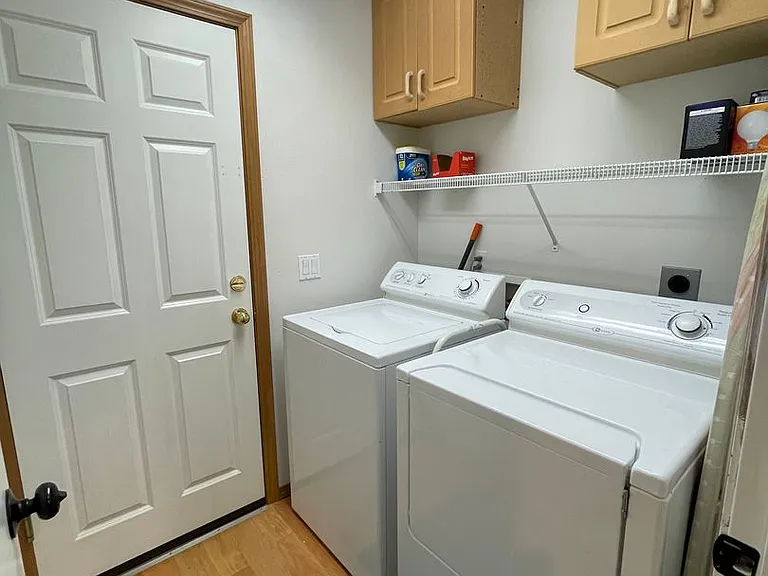 764 SW Orcas St — Photo 9