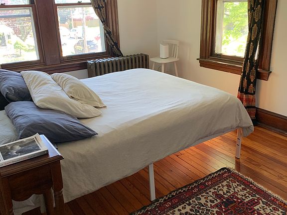 3rd image of 189 Berkley Ave