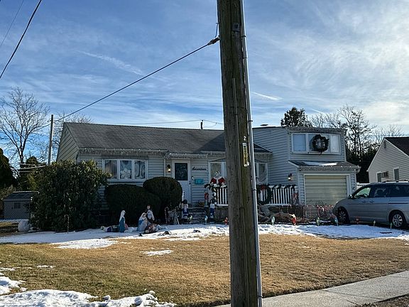 3rd image of 17 Scooter Ln