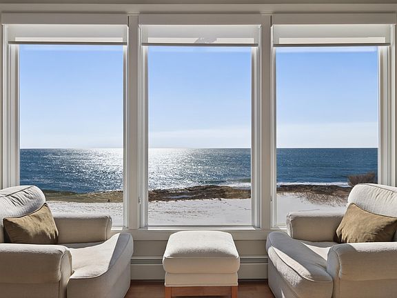 4th image of 10 Sunny Bank Road