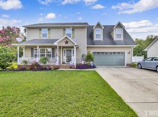 5511 Rising Ridge Dr, Hope Mills, NC 28348