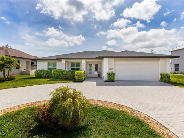 2207 Surfside Blvd, Cape Coral, FL 33991