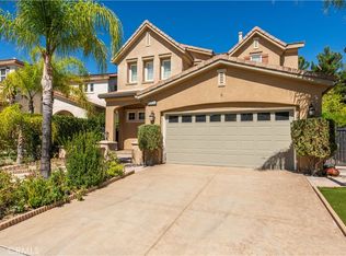 11446 Santini Ln, Northridge, CA 91326