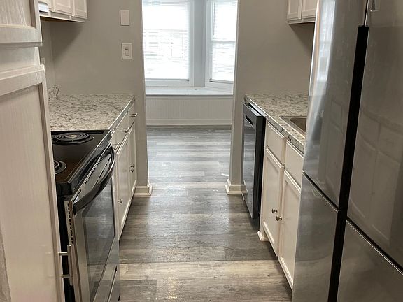 2nd image of 807 Harbour North Dr