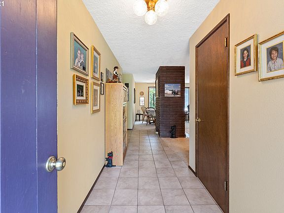 3rd image of 12601 SE McGillivray Blvd