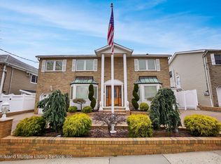 214 Chelsea St, Staten Island, NY