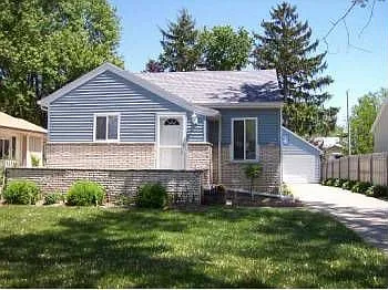 322 Richard Ave photo 1