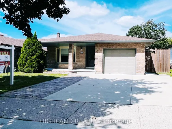 182 Foxhunt Rd, Waterloo, ON N2K 2S2