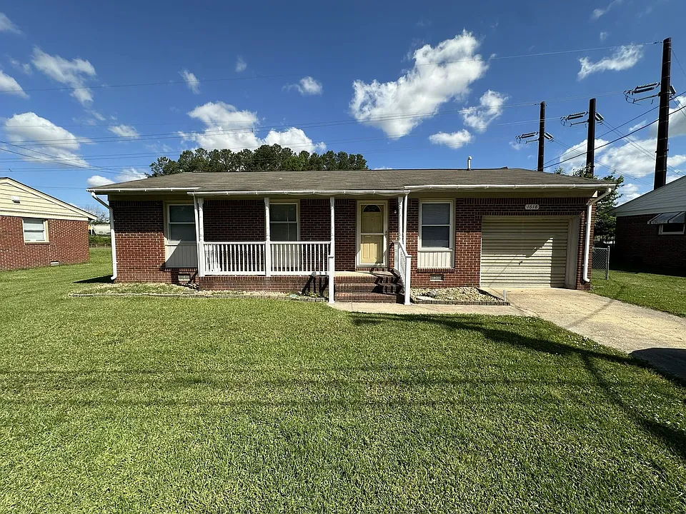 1618 Lexington Dr