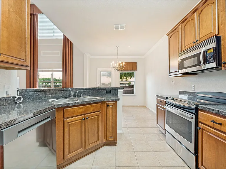 8533 Brunswick Dr — Photo 8